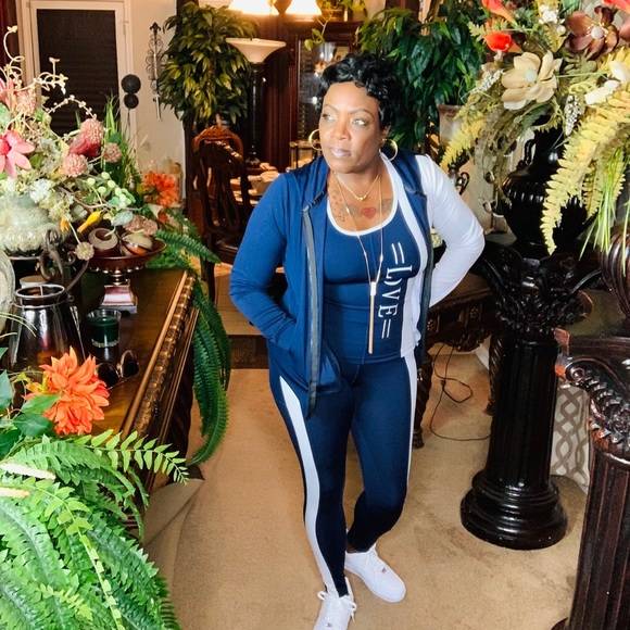 Joggers set - Picture 1 of 5